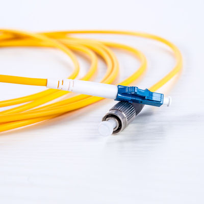 Cabo de remendo frente e verso da fibra ótica dos cabos de fibra ótica multimodos do SC OM1 do LC